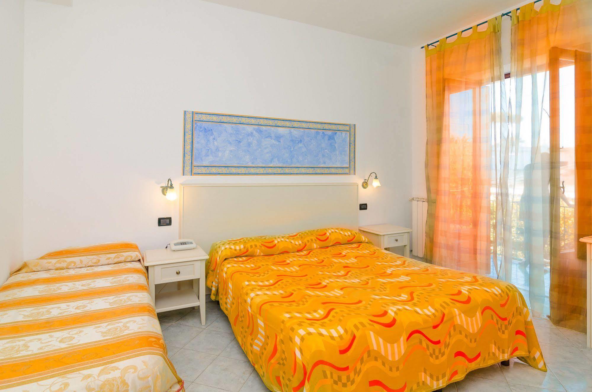 Hotel Aragonese